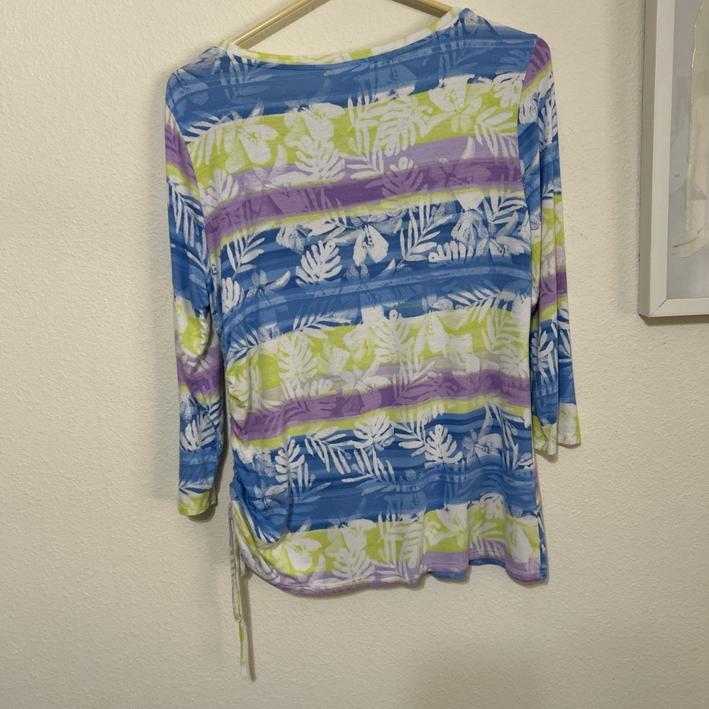 Ruby Rd. Tropical Print Striped Ruched Side 3/4 Sleeve Top (Size M) - Picture 5 of 6